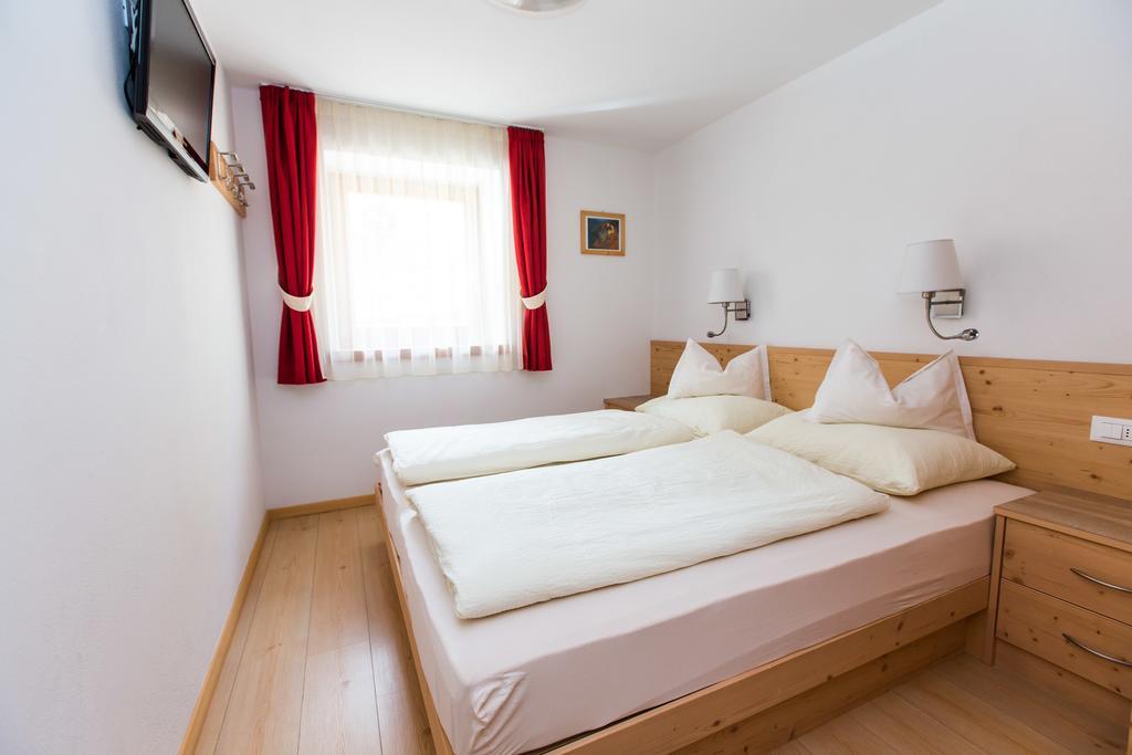 Appartamenti Genziana La Villa  Room photo